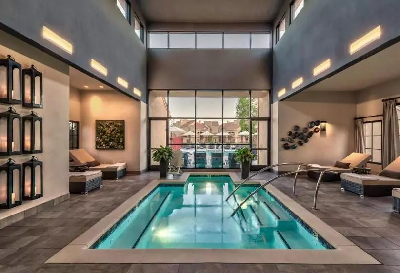 فندق Vintners Resort