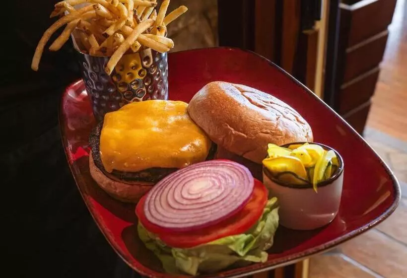 فندق Vintners Resort