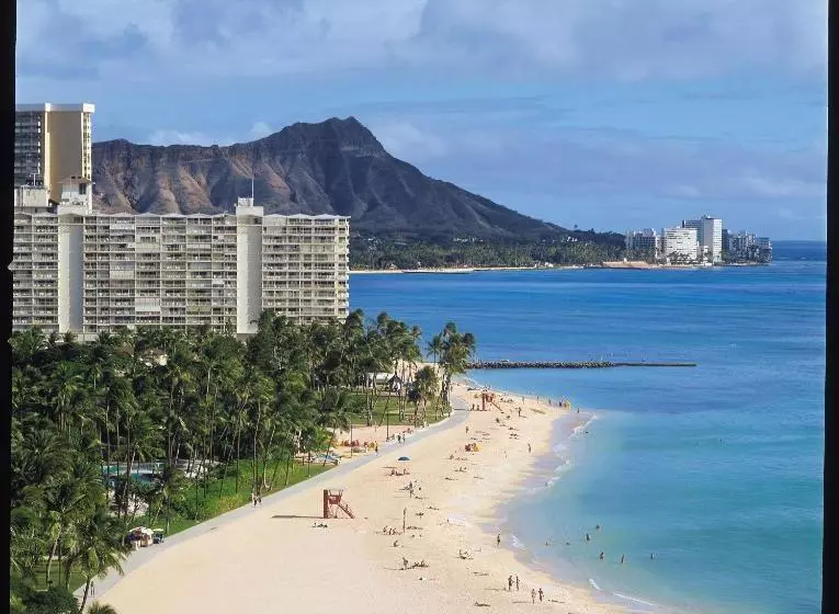هتل Waikiki Shore By Outrigger