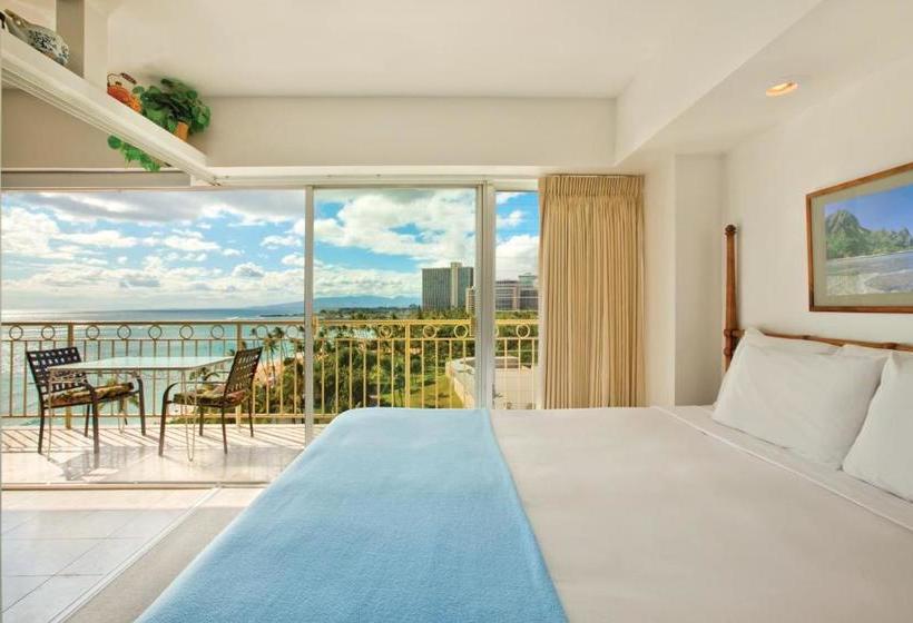 בית מלון כפרי Waikiki Shore By Outrigger