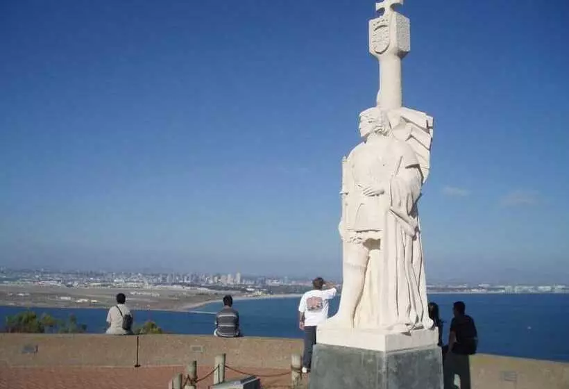 בית מלון כפרי Old Town Western Inn