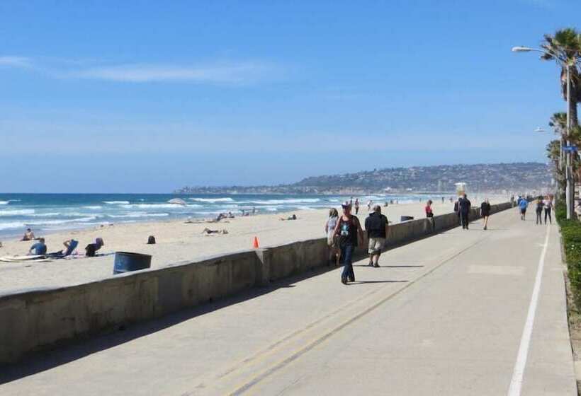 فندق Old Town Western Inn