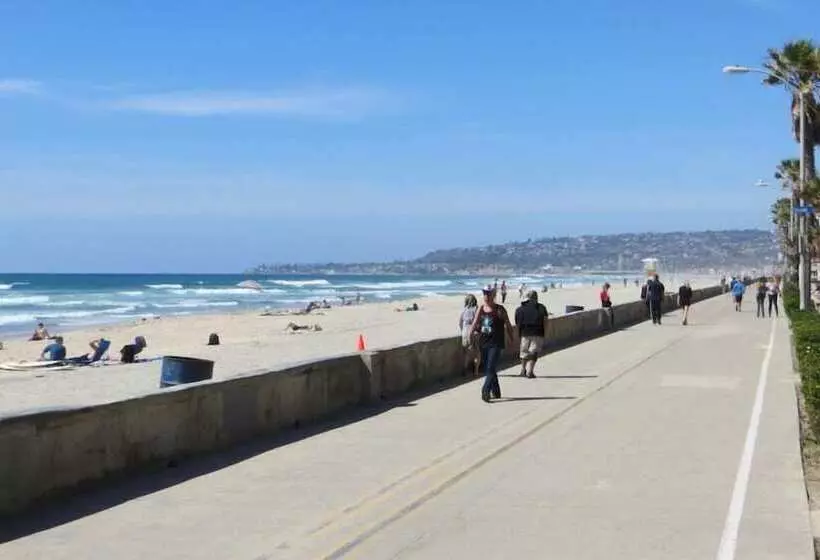 בית מלון כפרי Old Town Western Inn