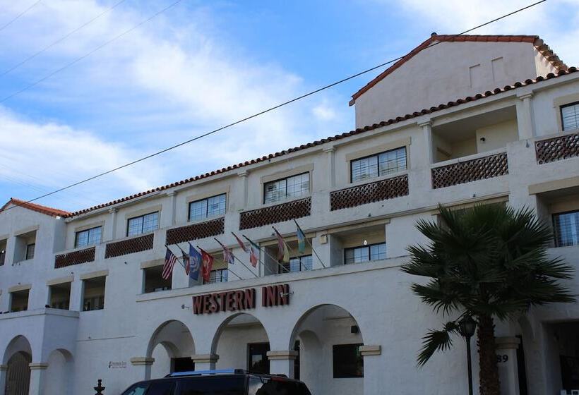 فندق Old Town Western Inn