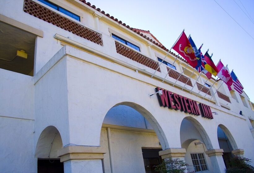 فندق Old Town Western Inn