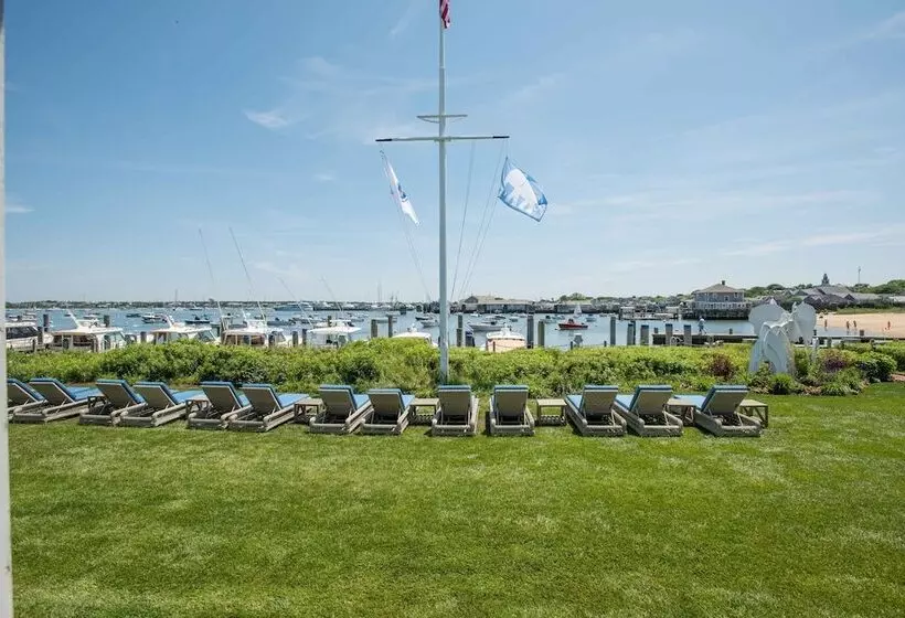 אתר נופש White Elephant