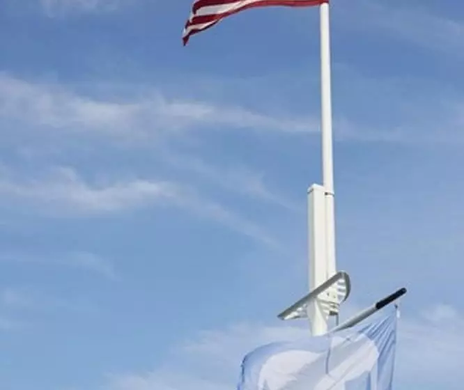 אתר נופש White Elephant