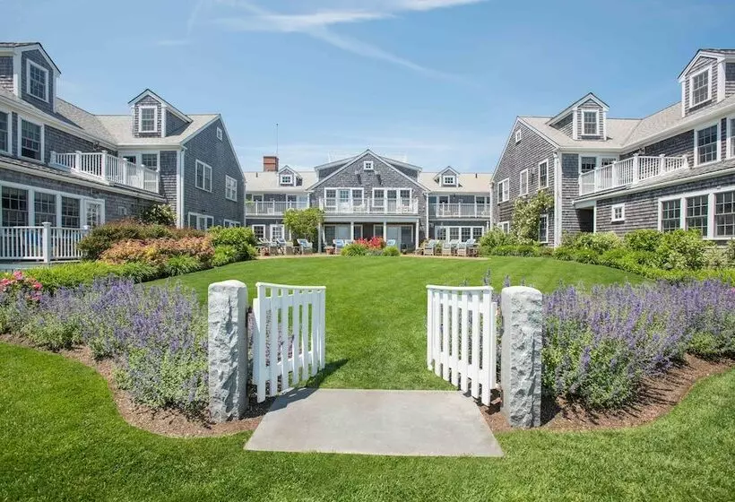 אתר נופש White Elephant