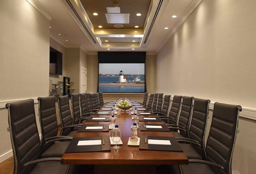 استراحتگاه White Elephant