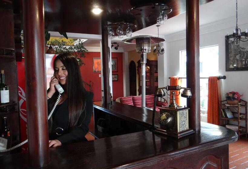 هاستل Hostal Bivouac