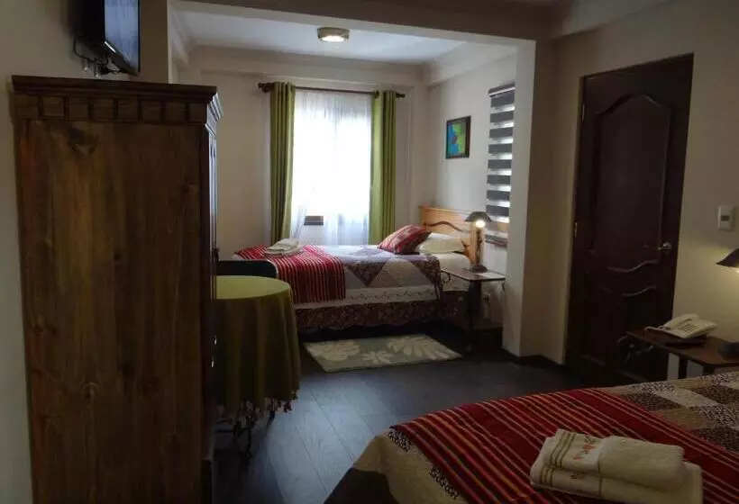 هاستل Hostal Bivouac