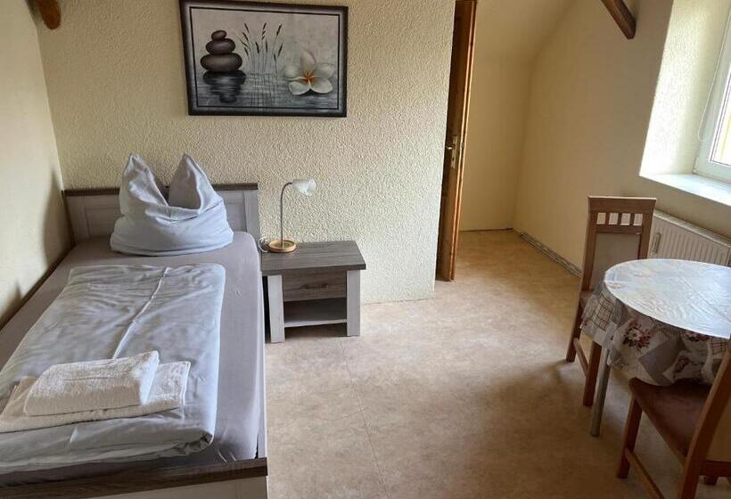 مبيت وإفطار Zimmervermietung Graupner