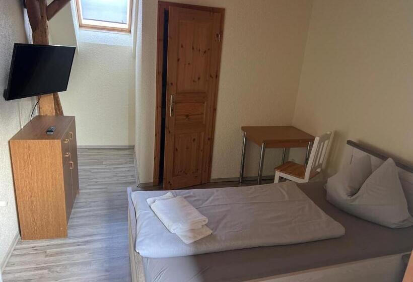 مبيت وإفطار Zimmervermietung Graupner