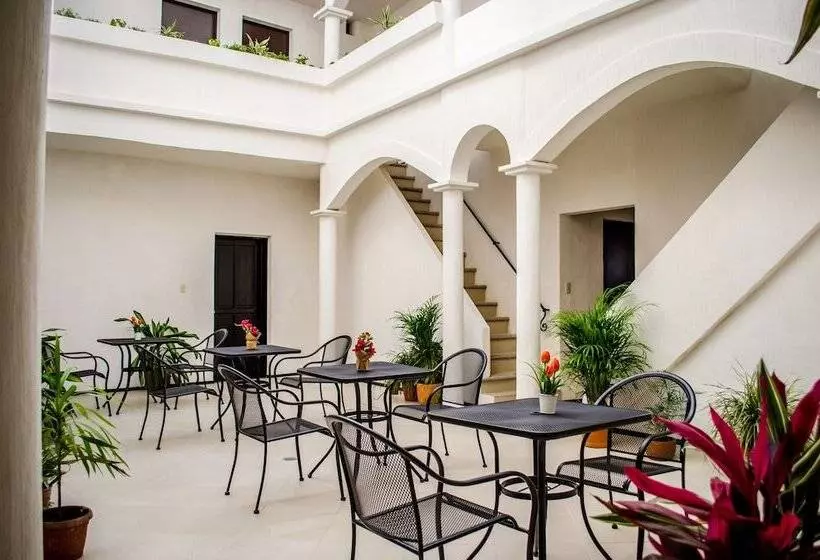 Hotelli Estacion Alameda