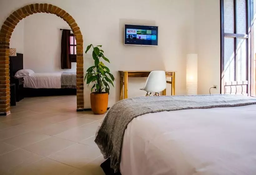 Hotelli Estacion Alameda