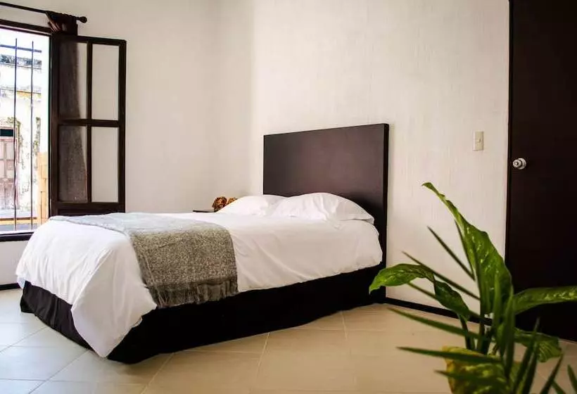 Hotelli Estacion Alameda