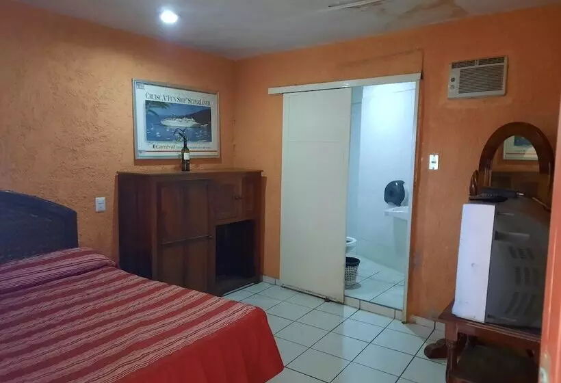 هتل Rio Colima