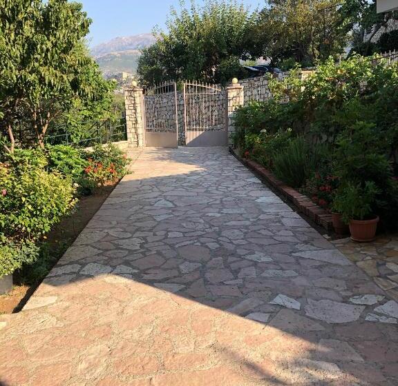 ペンション Koks’ Guesthouse