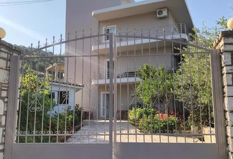 پانسیون Koks’ Guesthouse