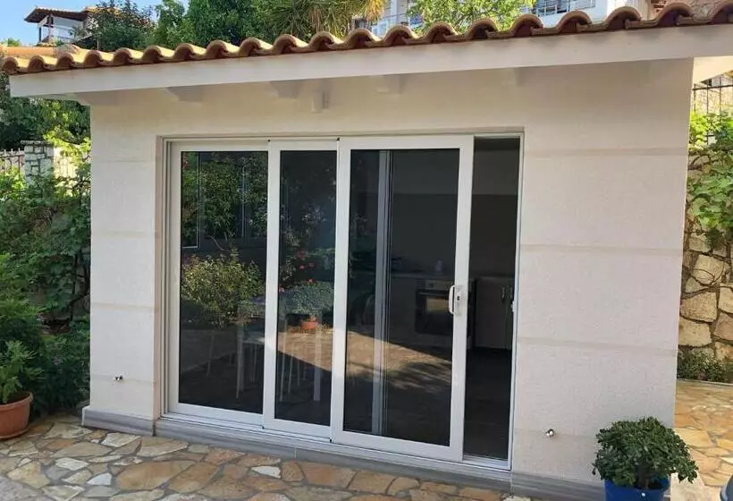 پانسیون Koks’ Guesthouse