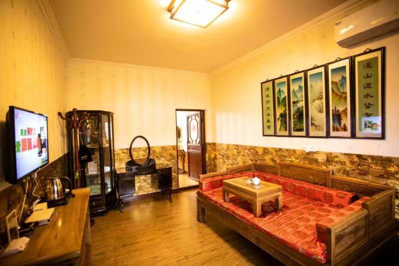 הוסטל Pingyao Deyunshe Inn