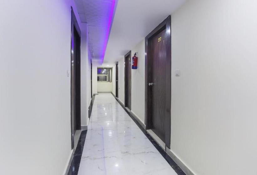 Hotell Collection O 69818  Ambition