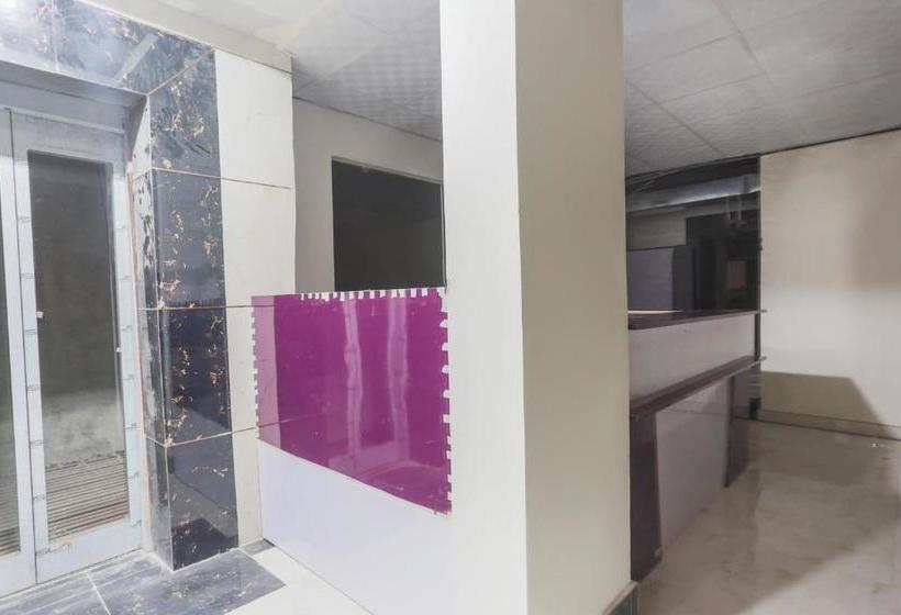 Hotell Collection O 69818  Ambition