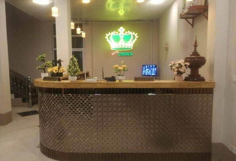 هتل Crown