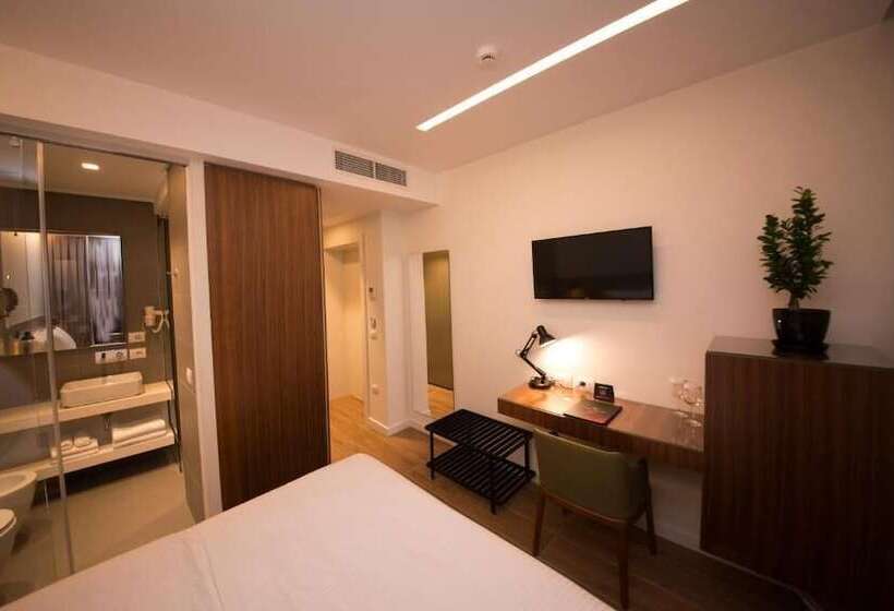 فندق Theatro City Center