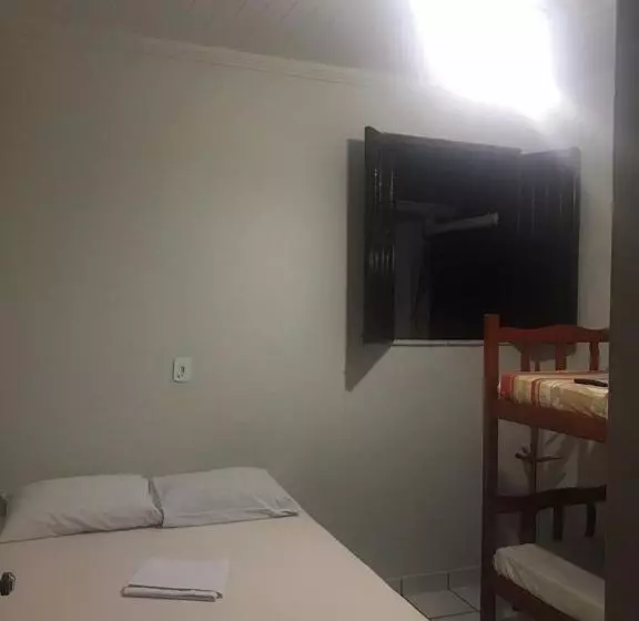 ペンション Pousadinha  Melhor Localização