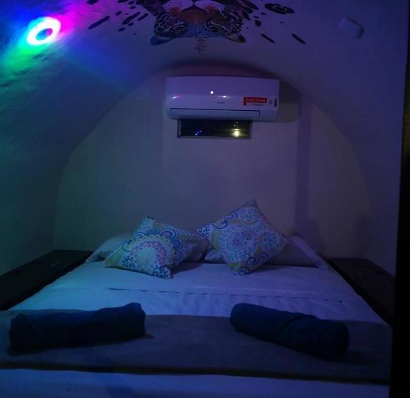 פנסיון Koru Village Uvita Hostel