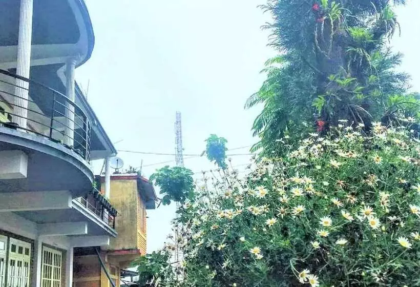 Hotel Goroomgo Polo Imphal