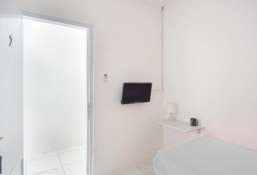 Отель Oyo 3055 Rumah Enin