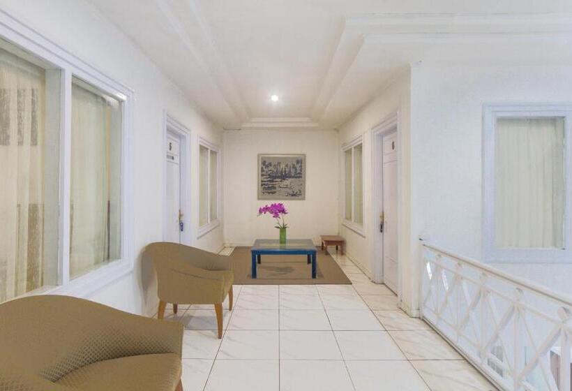 Отель Oyo 3055 Rumah Enin