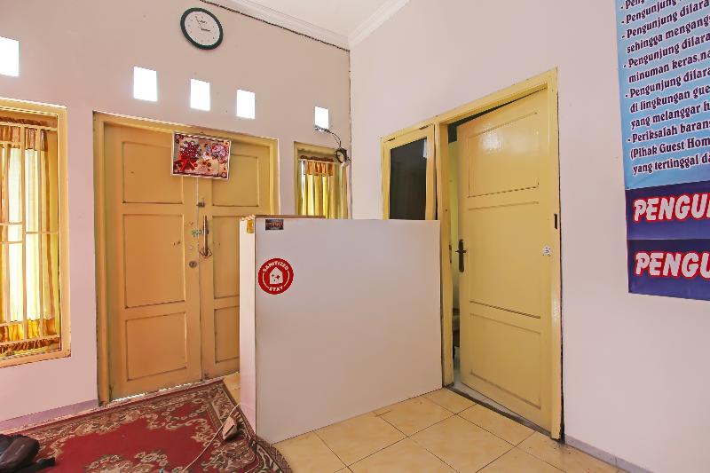בית מלון כפרי Oyo 3060 Al Fatih Residence Syariah
