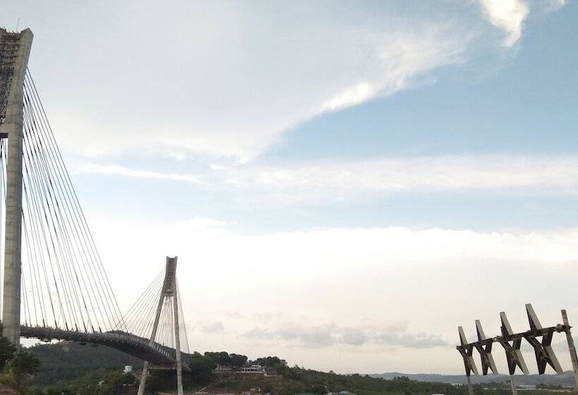 בית מלון כפרי Barelang Bridge