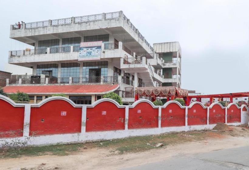 Отель Oyo 68779  Gl Marriage Complex