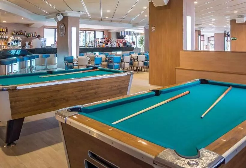 Golden Avenida Family Suites 4