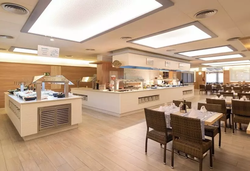 Golden Avenida Family Suites 4