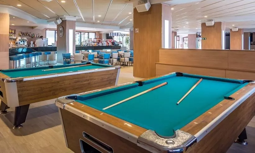 Golden Avenida Family Suites 4