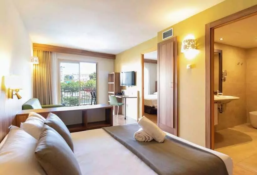 Golden Avenida Family Suites 4