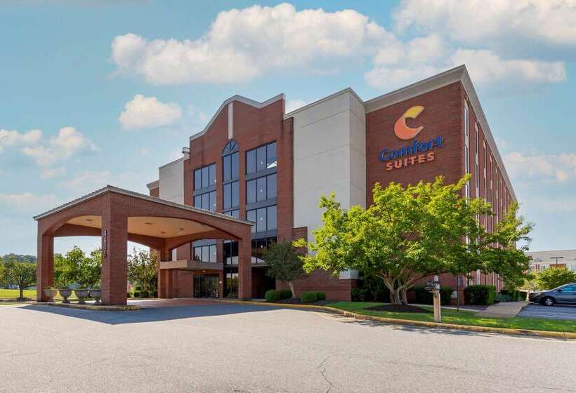 فندق Comfort Suites Fredericksburg South