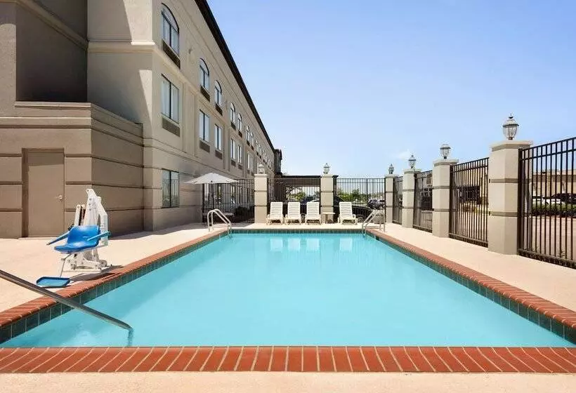 בית מלון כפרי Country Inn & Suites By Radisson, Wolfchasememphis, Tn