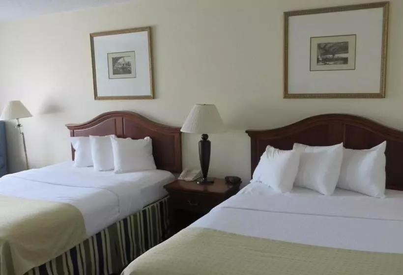 Otel Days Inn & Suites By Wyndham Omaha Ne