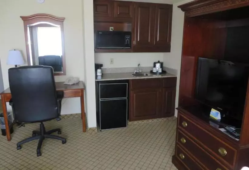 Otel Days Inn & Suites By Wyndham Omaha Ne