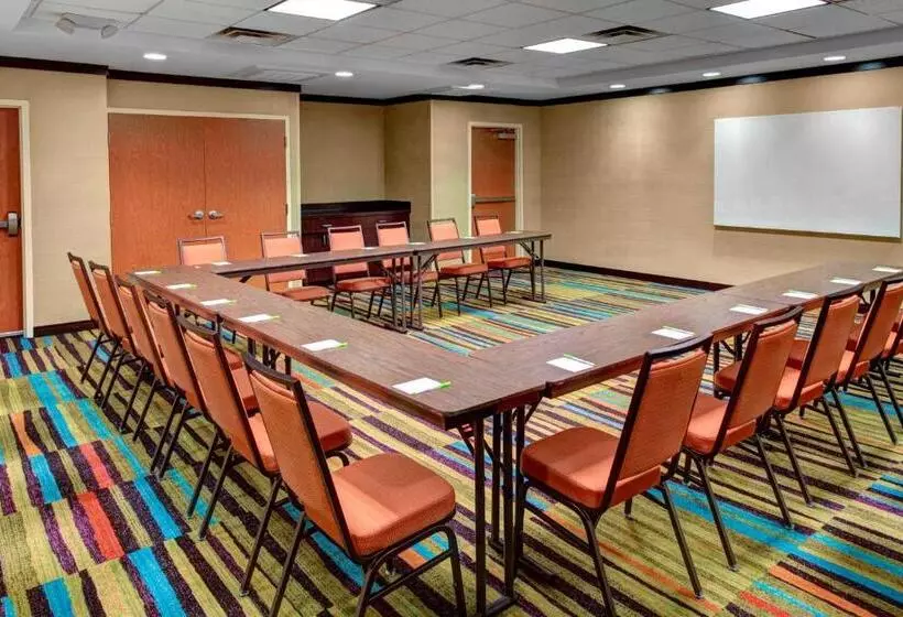 ホテル Fairfield Inn & Suites By Marriott Anniston Oxford