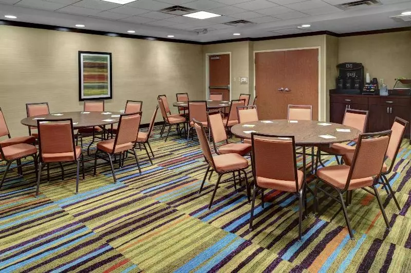 בית מלון כפרי Fairfield Inn & Suites By Marriott Anniston Oxford