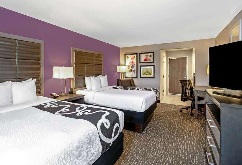 فندق La Quinta By Wyndham Kearney