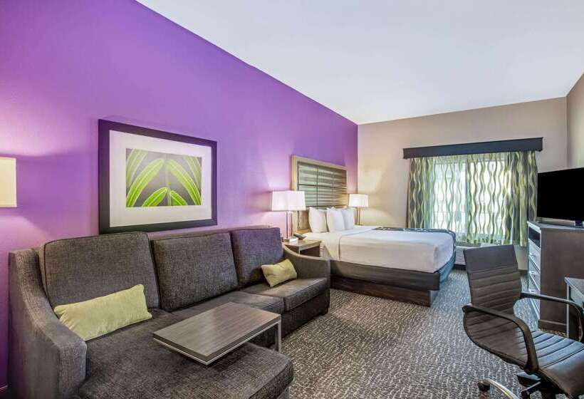 فندق La Quinta By Wyndham Kearney