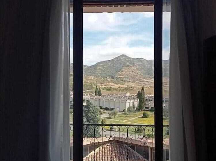 هتل Portal De La Rioja